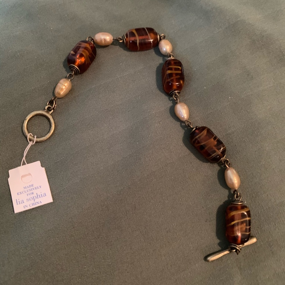 NWT Lia Sophia Bracelet gold tone